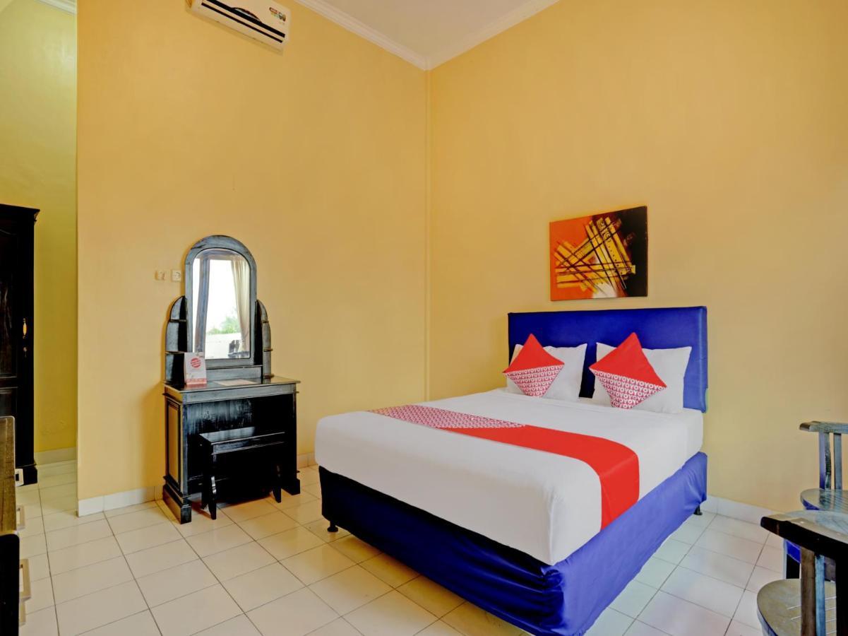 Oyo 3096 Hotel Dewi Warsiki Gilimanuk Luaran gambar