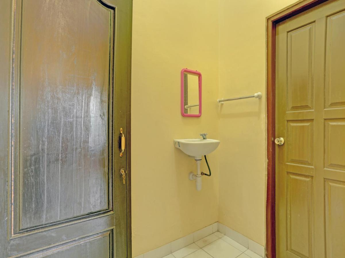Oyo 3096 Hotel Dewi Warsiki Gilimanuk Luaran gambar